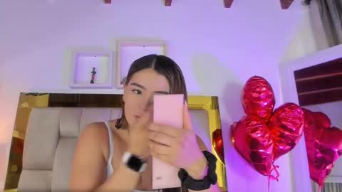 Isabella online show from 02.18.25