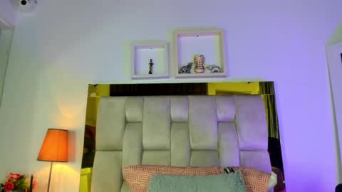 Isabella online show from 03.12.25