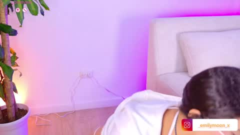 Snapshot of _emilymoon_x chatting on 04.05.26 Emi online show from 04.05.26