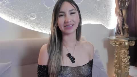 _emmawalka online show from 10.10.25