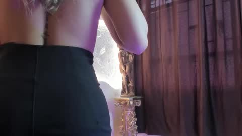 _emmawalka online show from 10.15.25