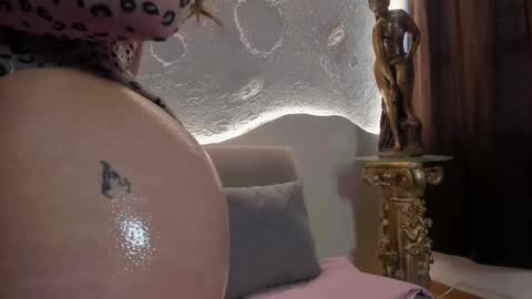 _emmawalka online show from 10.31.25