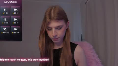 Snapshot of _eva_pleasure_ chatting on 12.18.24 Eva online show from 12.18.24