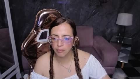  evoni  online show from 12.21.25