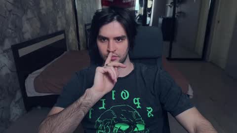 Snapshot of _fatrabbit chatting on 02.17.25 Keanu online show from 02.17.25