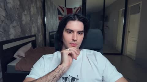 Keanu online show from 11.20.25