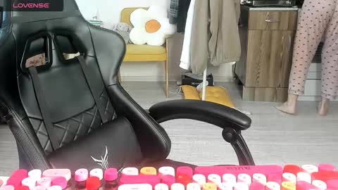Snapshot of _feralberry__ chatting on 03.09.26 Alis online show from 03.09.26