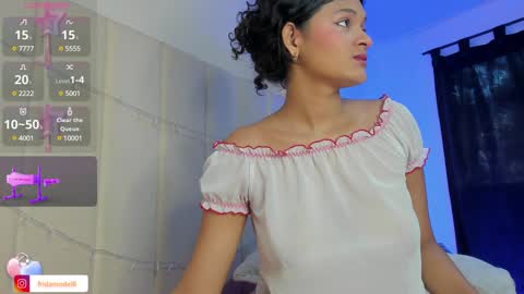 Snapshot of _frida_1 chatting on 01.08.25 Frida online show from 01.08.25