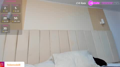 Snapshot of _frida_1 chatting on 03.08.25 Frida online show from 03.08.25