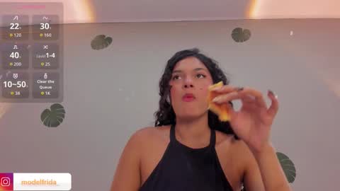 Snapshot of _frida_1 chatting on 10.06.25 Frida online show from 10.06.25