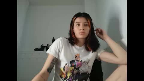 Mia-foster online show from 01.28.25