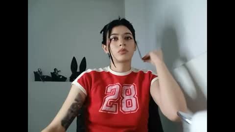 Mia-foster online show from 02.10.25