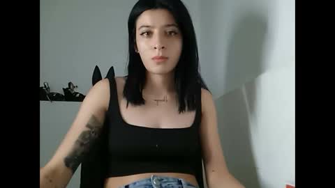 Mia-foster online show from 02.12.25