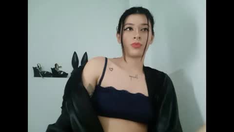 Mia-foster online show from 02.26.25