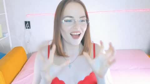 Snapshot of _gingermean_ chatting on 02.08.25 GingerMean online show from 02.08.25