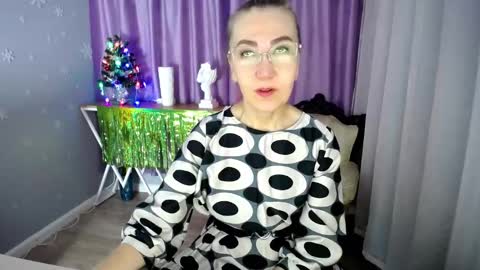 _greybunny_ online show from 01.02.25