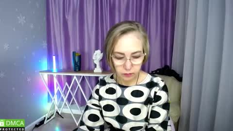 _greybunny_ online show from 10.12.25