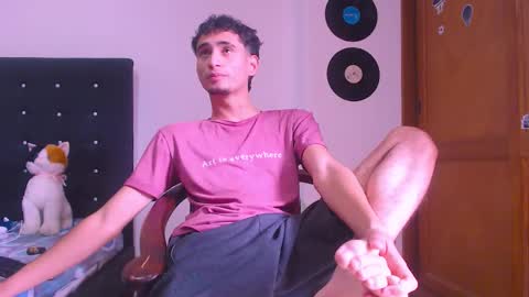 GsusssFeets online show from 10.27.25