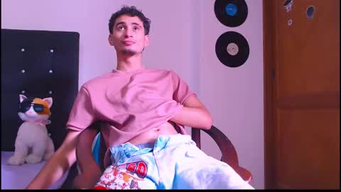 GsusssFeets online show from 11.05.25