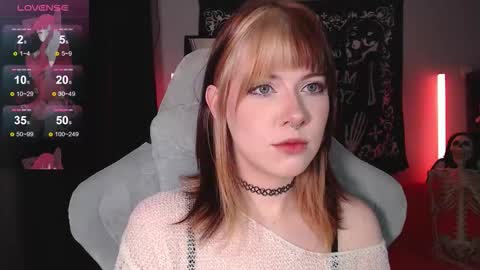 Tori online show from 11.22.25