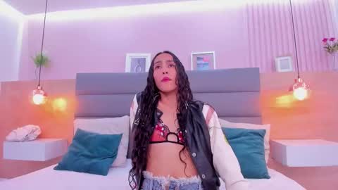 Snapshot of _hanna_bakerr_ chatting on 10.17.25 Hanna online show from 10.17.25