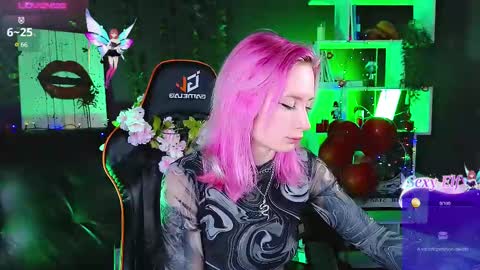 Helen Carter 3  Next stream   2330 MSC online show from 02.17.25