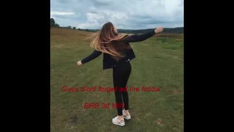 Snapshot of _hidden_frommymoom_ chatting on 03.25.26 Criss4u online show from 03.25.26