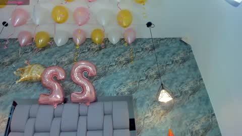 Snapshot of _hollywood_1 chatting on 12.24.24 Hollywood online show from 12.24.24