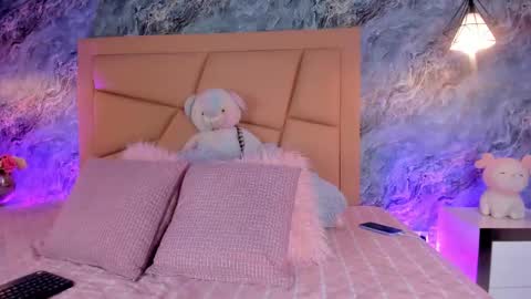 Snapshot of _hollywood_1 chatting on 10.07.25 Hollywood online show from 10.07.25