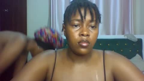 _honey_bloom online show from 02.22.26