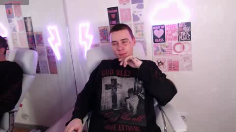 _honeyberry_ online show from 02.09.26