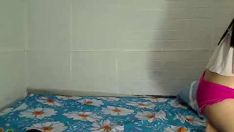 Snapshot of _hotzooey69_ chatting on 09.25.25 _hotzooey69_ online show from 09.25.25