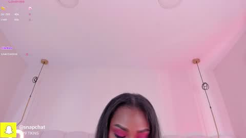 Darlis  online show from 10.21.25