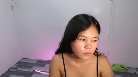 Snapshot of _ishi chatting on 02.13.25 Ishi online show from 02.13.25