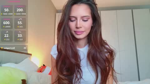 Snapshot of _isiah chatting on 10.31.25 isia online show from 10.31.25