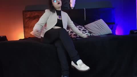 Snapshot of _jade_16 chatting on 10.25.25 Miss Jade online show from 10.25.25