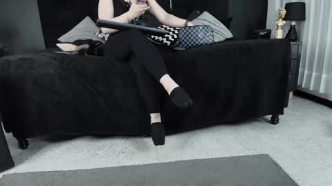 Snapshot of _jade_16 chatting on 10.30.25 Miss Jade online show from 10.30.25