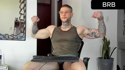 Snapshot of _jamesleandros chatting on 11.15.25 jeison online show from 11.15.25