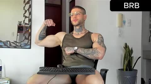 Snapshot of _jamesleandros chatting on 01.19.26 jeison online show from 01.19.26