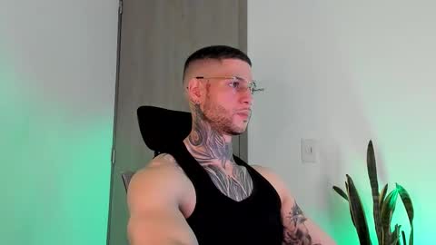 Snapshot of _jamesleandros chatting on 02.11.26 jeison online show from 02.11.26