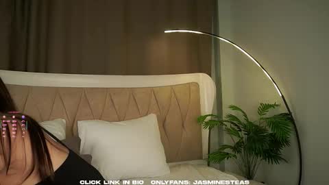 Candy online show from 10.14.25