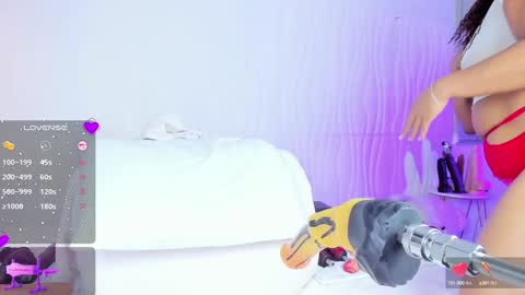 Snapshot of _jasminnee_ chatting on 01.12.25 _jasminnee_ online show from 01.12.25