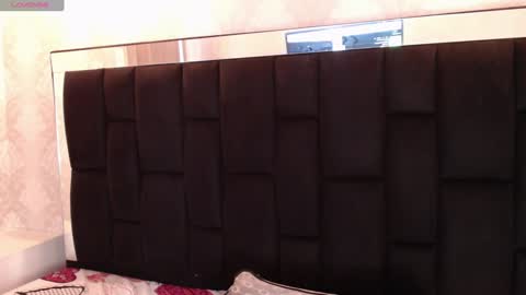 Snapshot of _jeessy chatting on 12.15.24 _jeessy online show from 12.15.24
