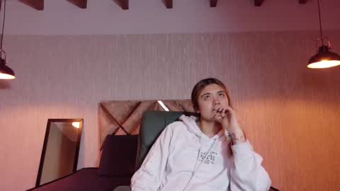 Snapshot of _jeessy chatting on 10.21.25 _jeessy online show from 10.21.25