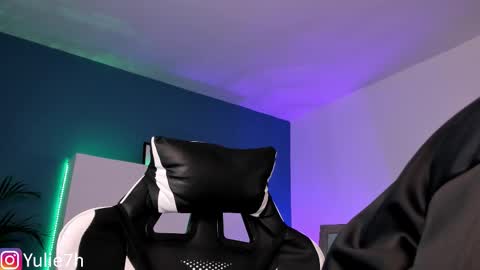  ...  online show from 09.18.25