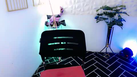 Snapshot of _joana chatting on 09.19.25 _joana online show from 09.19.25