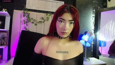 Mia online show from 12.21.24