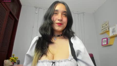 Snapshot of _julieta_love chatting on 01.29.25 julieta online show from 01.29.25