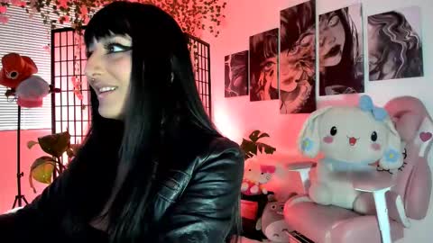 JULIANA online show from 09.15.25