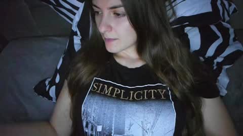 _just_a_simple_girl online show from 12.09.24